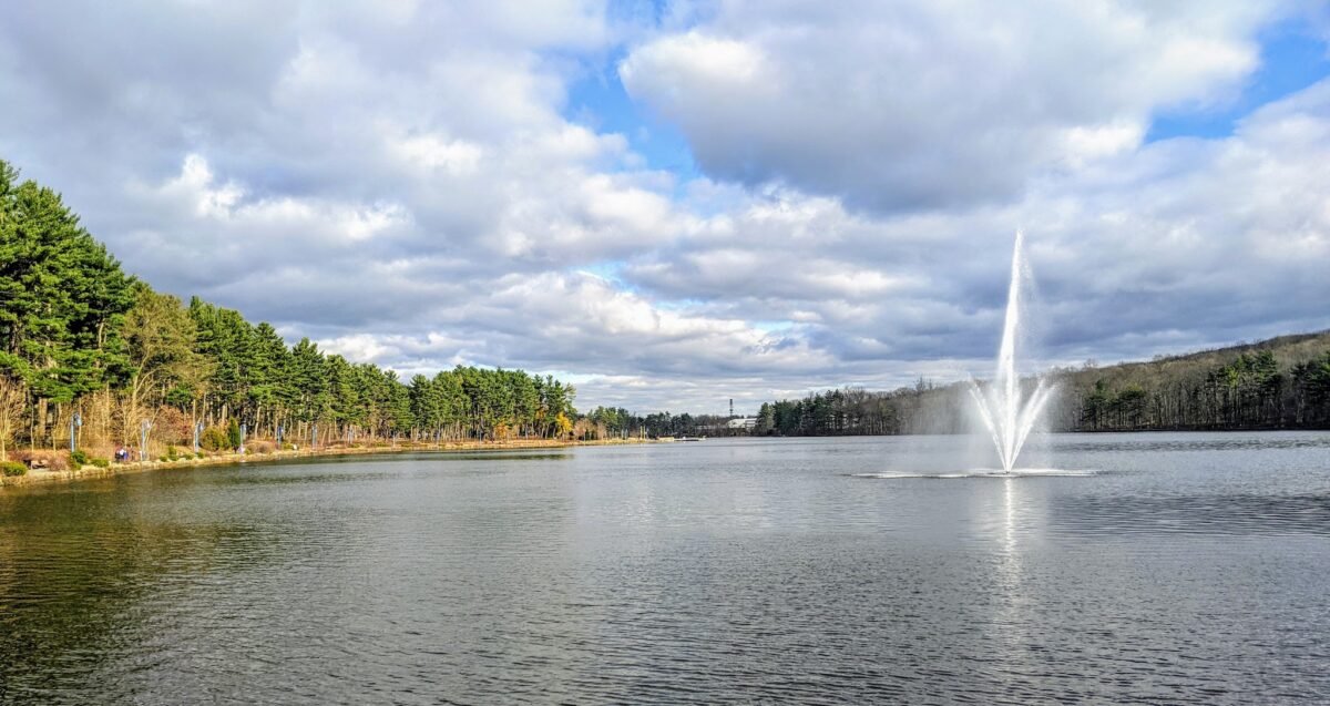 A fountain shoots water up in the Orange Reservoir Loop