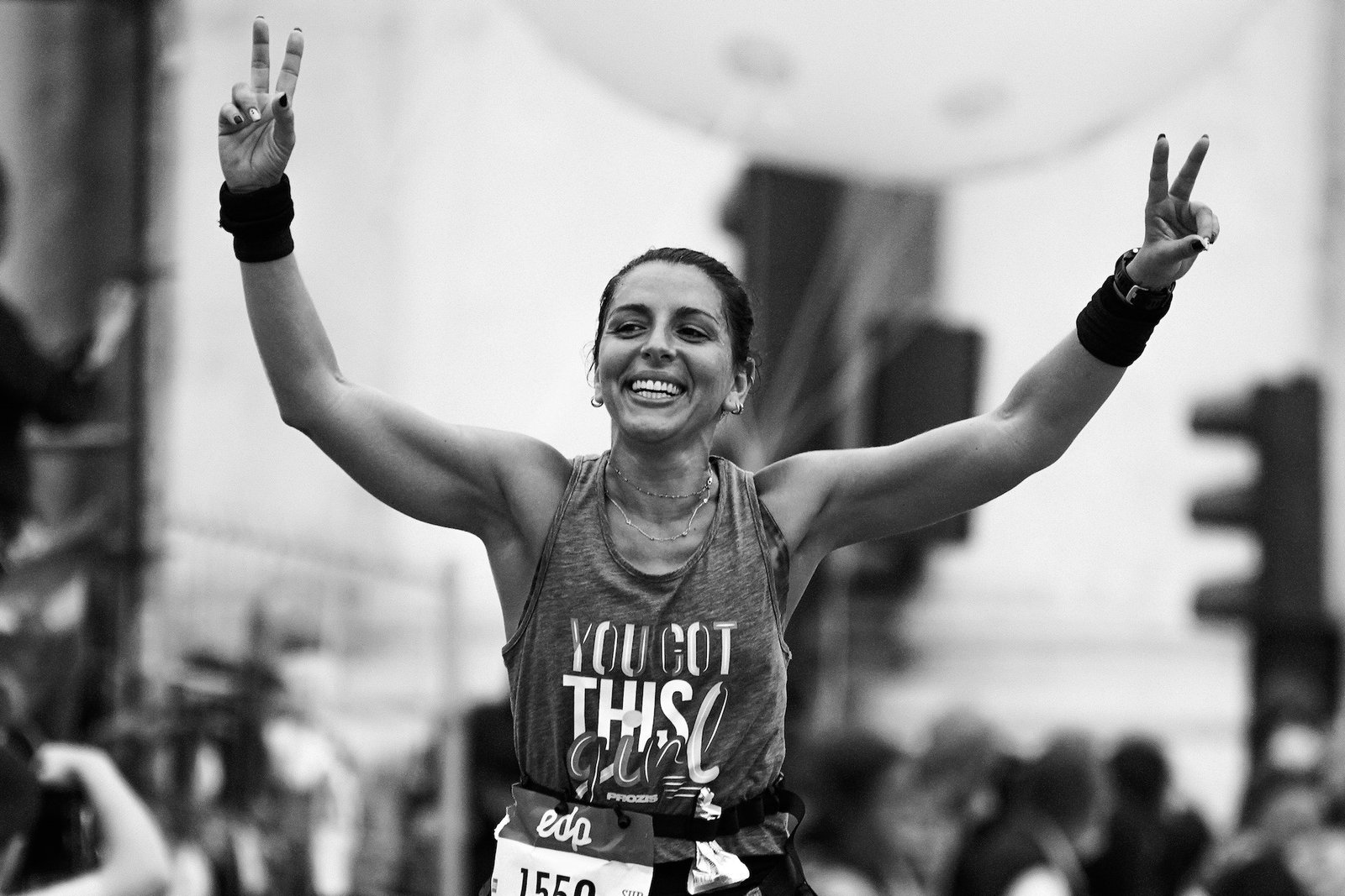 A woman prepared for her race thanks to the best marathon training plan.